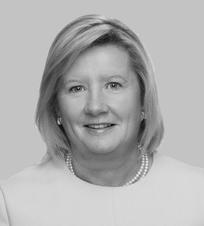 Fiona Sweeney ResizedGreyBackground (002)